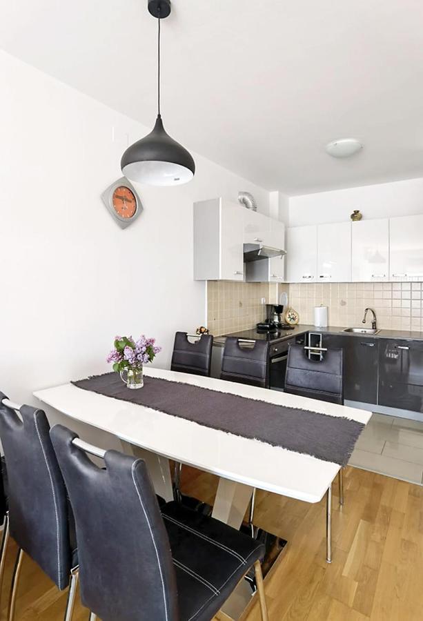 Lungo Mare Apartment With Terrace Pula Exterior foto