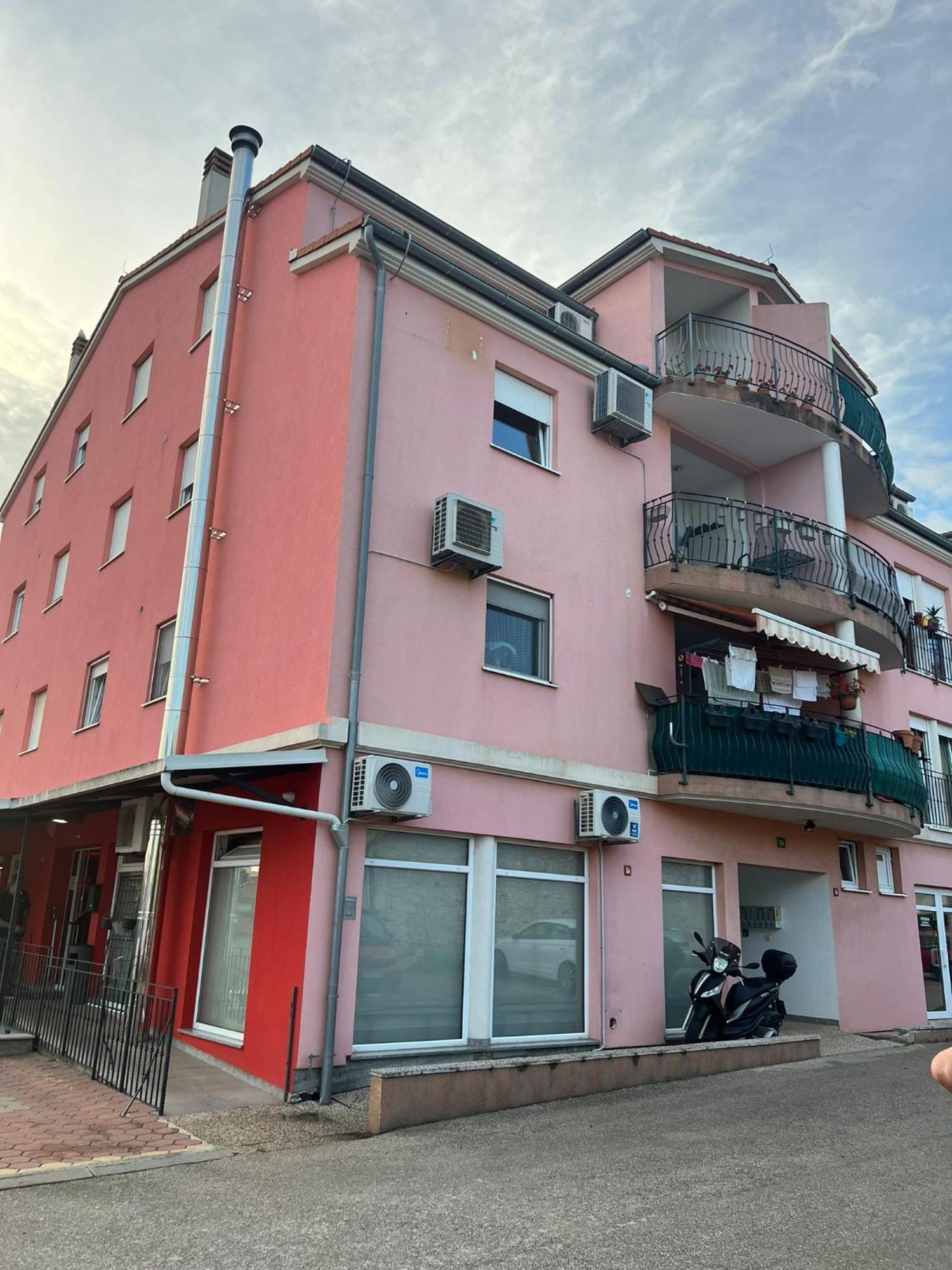 Lungo Mare Apartment With Terrace Pula Exterior foto